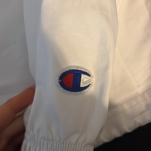 White Champion Windbreaker - Picture 6 of 6